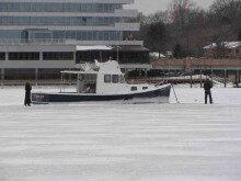 navesink-ice-012614-2-220x165-6184668