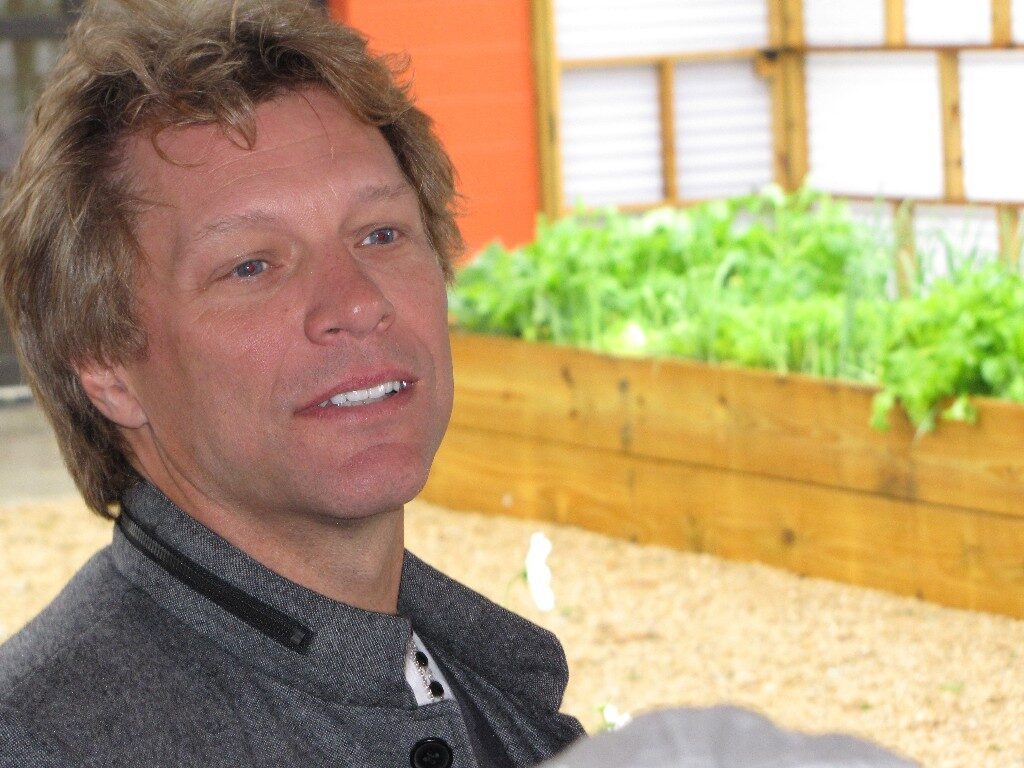 bon-jovi-101911-6129015