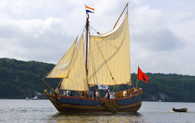 onrust-sailing-on-hudson-river-photo-by-katy-silbergerlow-res-6966251