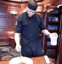 062714-raven-peach-chef-darryl-214x220-1655322
