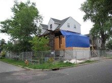 20-ave-of-two-071614-2-220x164-4298093