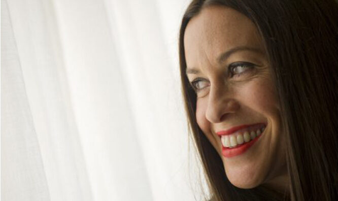 alanis-jpg-size_-xxlarge-letterbox-1435969