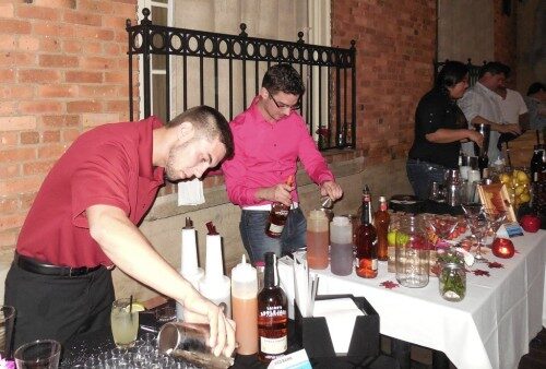 081314-cocktail-mixoff4-500x338-3137942