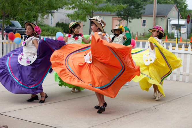 flamenco_dancers-9940623