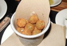 090714-birravino-olives-220x151-3024607
