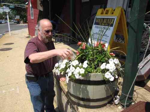 guy-johnson-071713-2-500x375-6705352