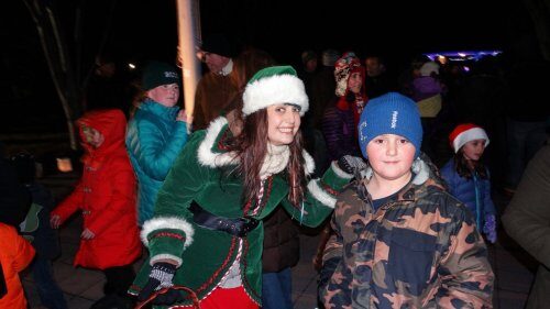 120714-rumson-xmas10-500x281-2180113