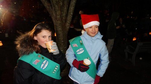 120714-rumson-xmas9-500x281-7683983