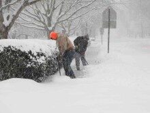 rb-snow-030515-7-220x165-8814400