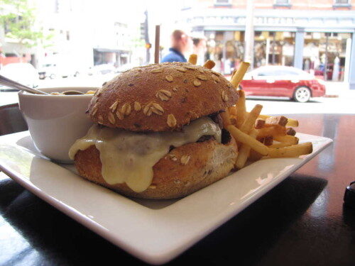 downtown-turkey-burger-061915-500x375-5753690