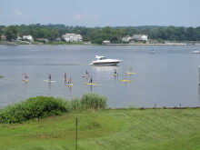 sup-yoga-071915-1-220x165-4965456
