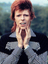 bowie-1973-165x220-3487847