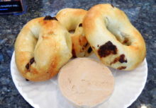 051016hotbagels1-220x153-3809517