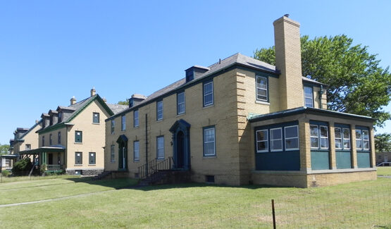 fort-hancock-building-2852814
