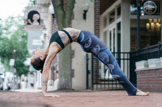 ode-to-moon-yoga-4238101