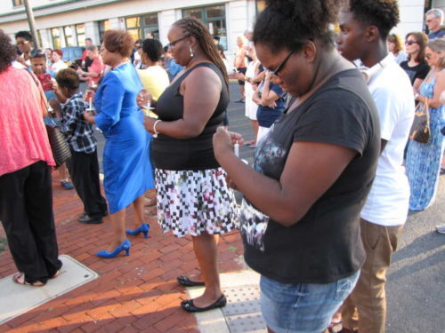 rb-vigil-071016-3-500x375-5730335