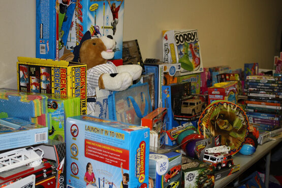 cymca-gift-drive-8293664