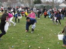 rb-egg-hunt-031916-10-220x165-5265022