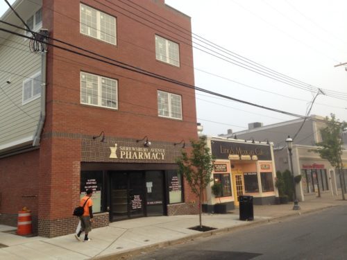 shrewsbury-avenue-pharmacy-052917-500x375-9025232