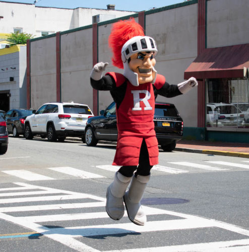 rb-scarlet-knight-060718-2-494x500-6950667