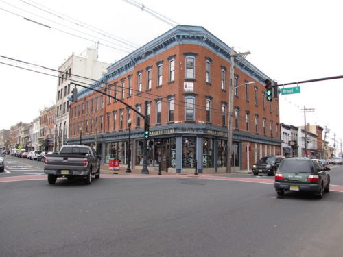 2-10-broad-041218-1-500x375-7129225