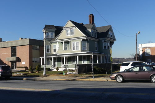 red-bank-95-e-front-011419-500x332-3438014