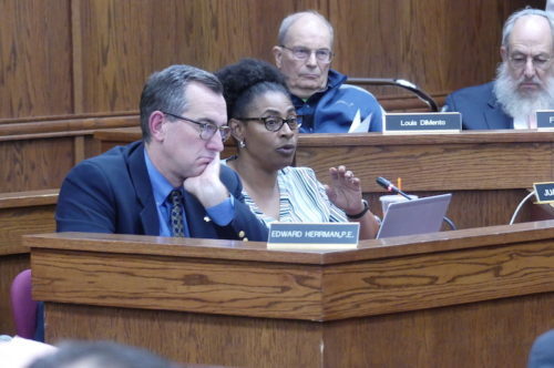 juanita-lewis-100719-500x332-6558038