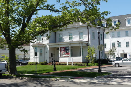 red-bank-fortune-center-051221-3-500x332-9333494
