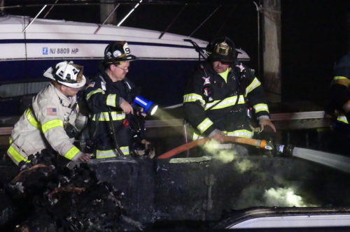 red-bank-molly-boat-fire-103021-5-500x332-8917443