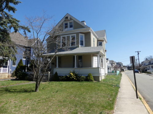 red-bank-173-maple-040122-1-500x375-3532014
