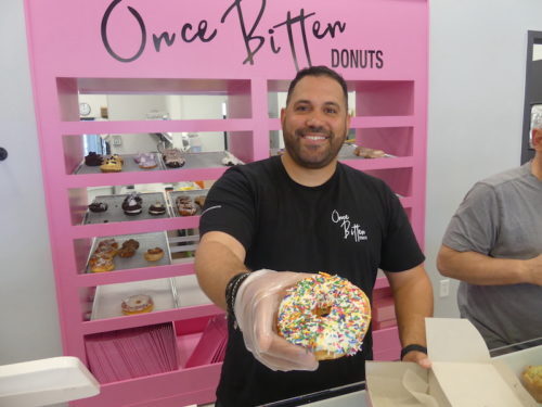 luis-hurta-once-bitten-donuts-061022-500x375-8017448