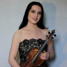 laura-petillo-220x220-3461915