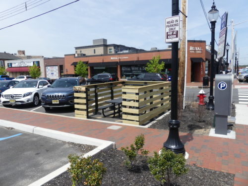 red-bank-white-street-table-050622-500x375-4970518