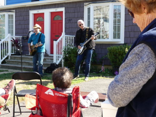 red-bank-porchfest-100922-137-oakland-1-500x375-5024979