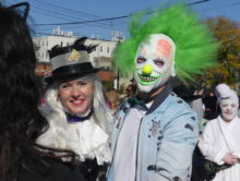 debbie-harry-clown-103022-1a-220x166-4417558