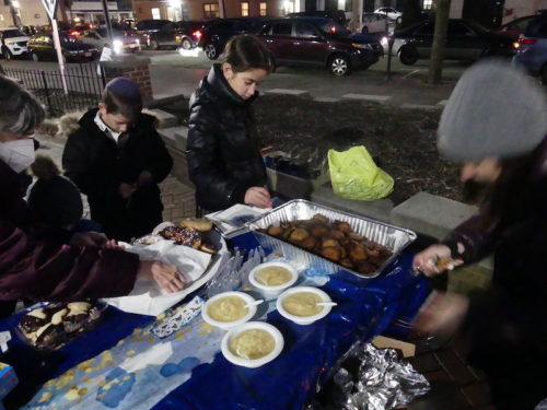 red-bank-menorah-122022-1-500x375-1219707