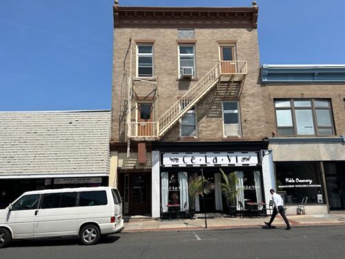 red-bank-16-monmouth-ce-la-vi-051123-500x375-1255057