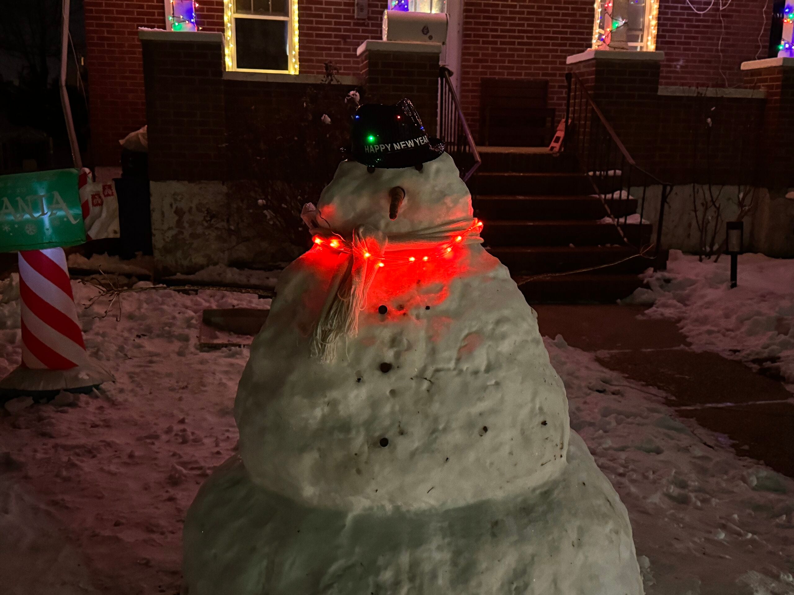 RED BANK snowman 12162025