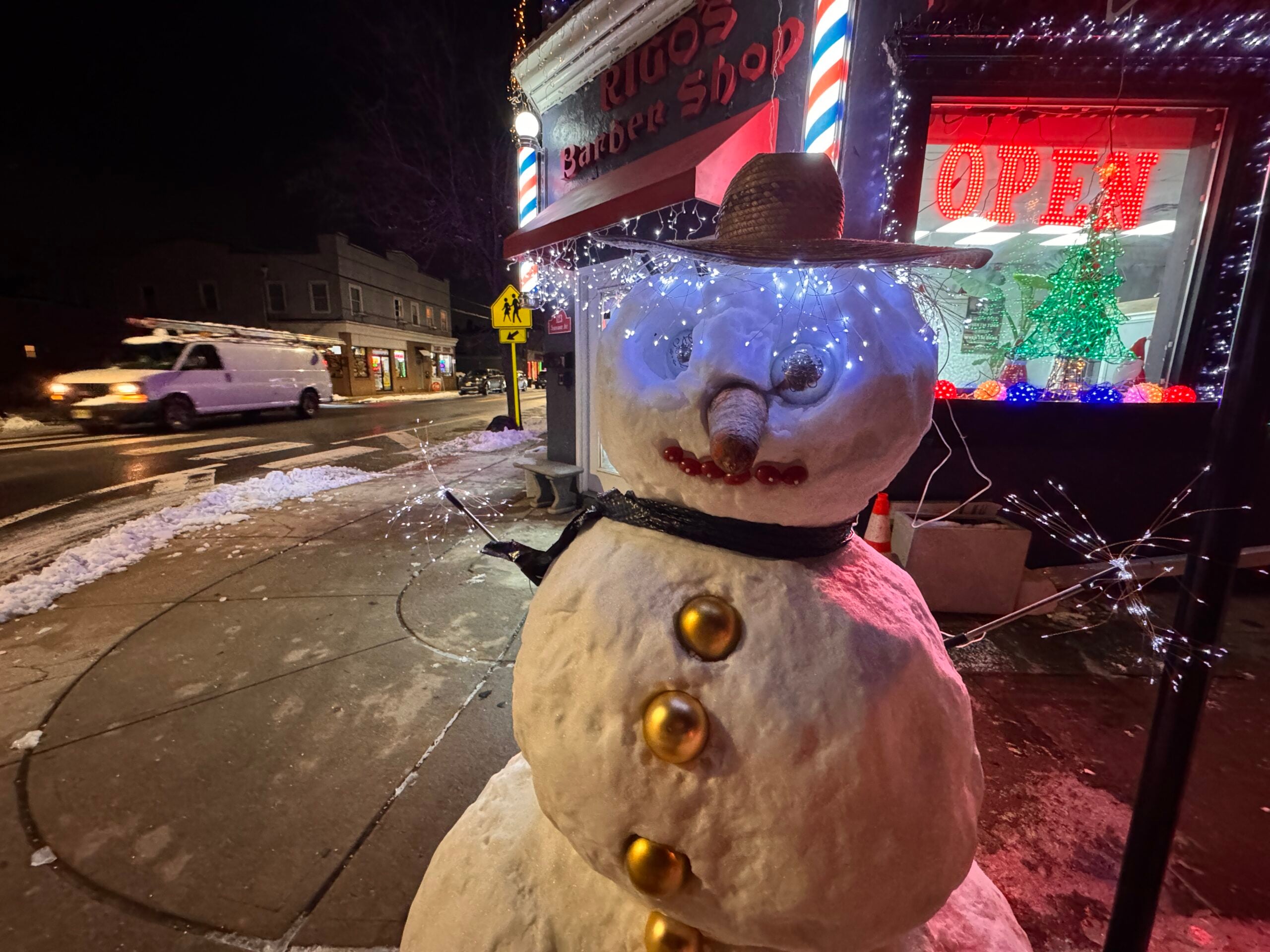 RED BANK snowman 12162025