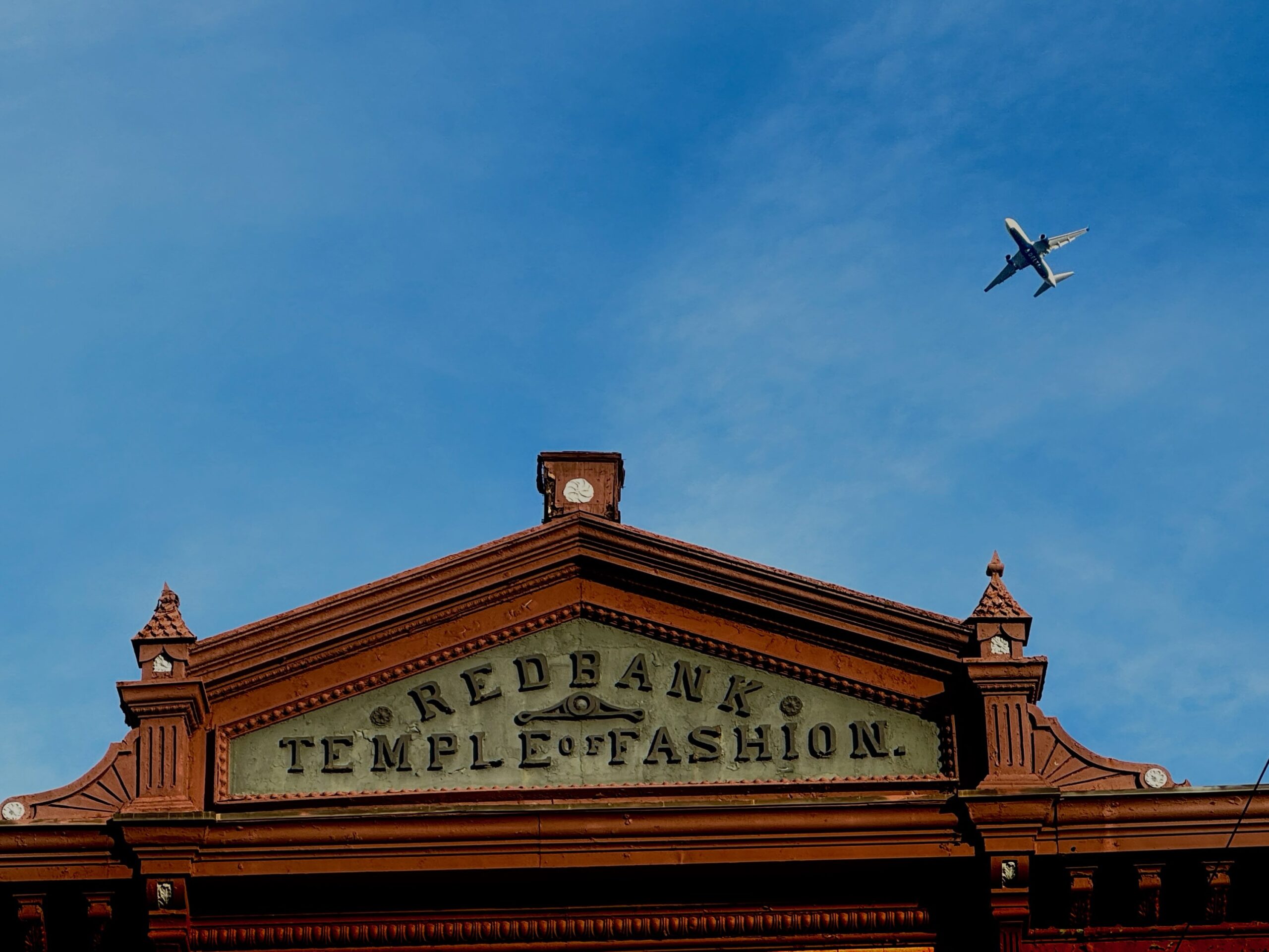 AIRPLAne red bank
