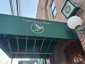 Taqueria la shona 2 Bridge Avenue
