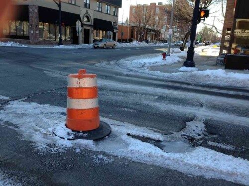 rb-pothole-021714-500x375-1231702