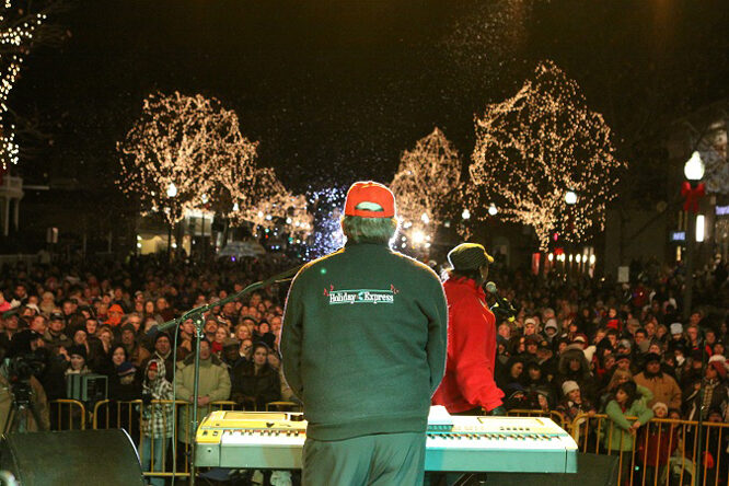 tim-and-tree-lighting-with-karen-c-3554901