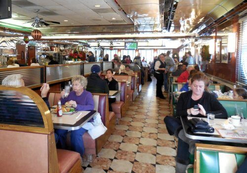 123014-americana-diner4-500x351-9004045