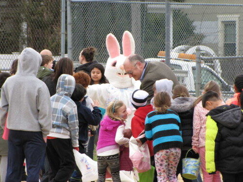 rb-egg-hunt-031916-24-500x375-6015725