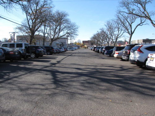rb-parking-white-st-111316-2-500x375-5305292