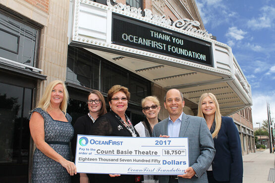 check-presentation-ocean-first-landscape-2703617
