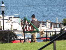 rb-holiday-christmas-teee-112017-2-220x165-9867520