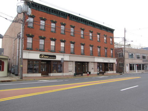 8-e-front-041218-2-500x375-2703885