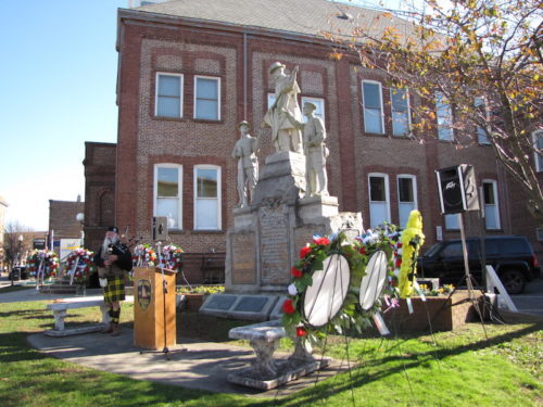 rb-monument-111118-500x375-4610070